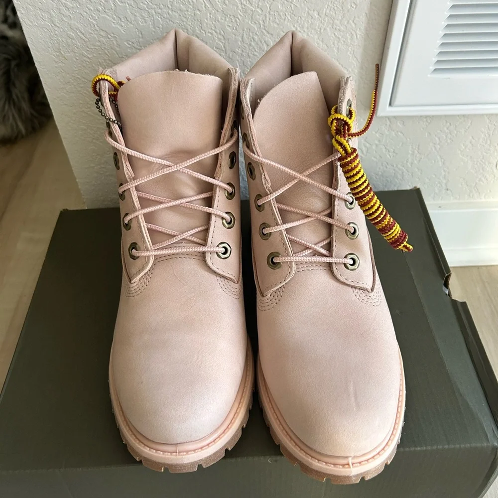 NEW IN BOX! Timberland Pink Nubuck Waterproof, Insulated Boots - Picture 6 of 9